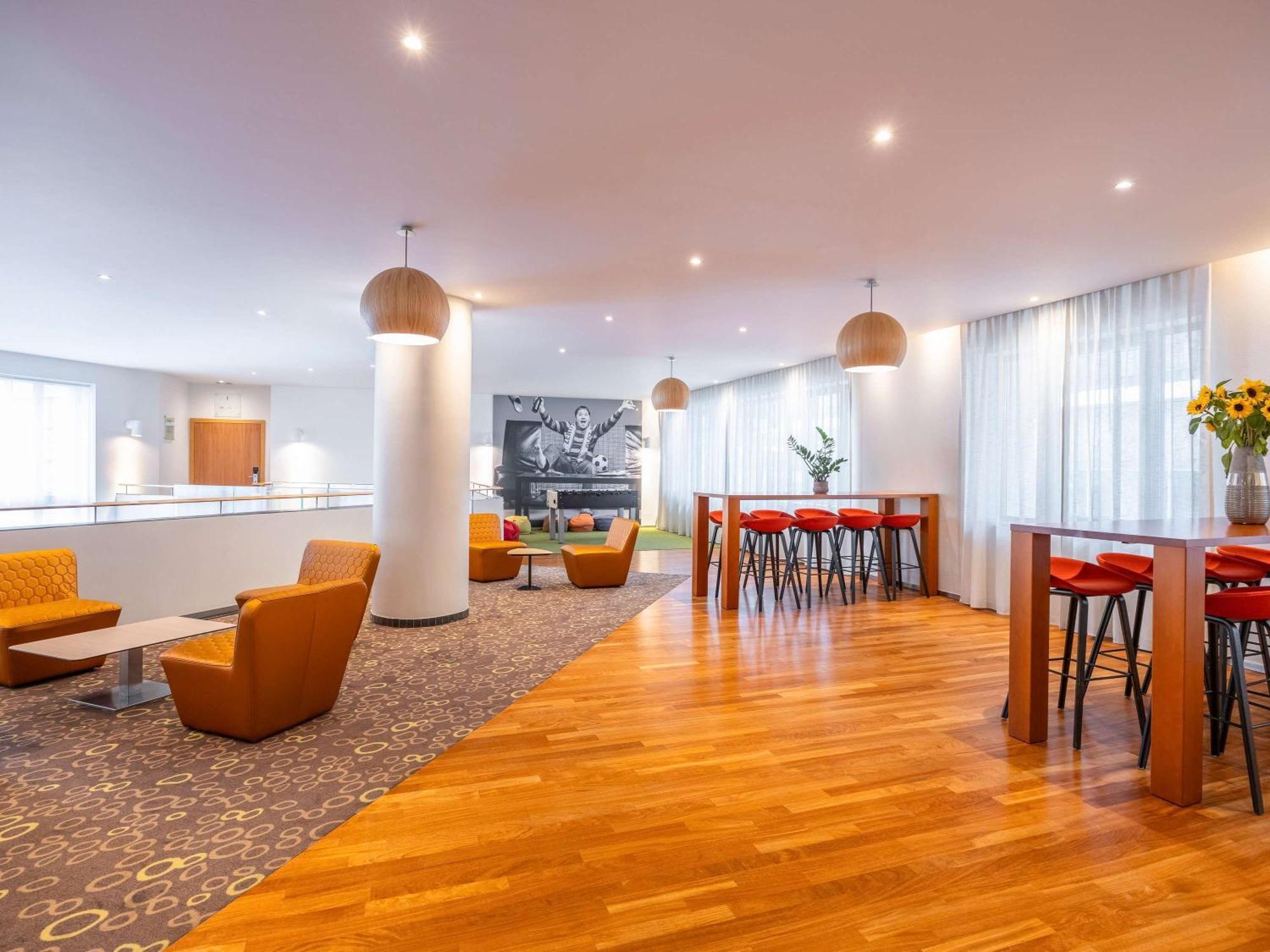 Novotel Centre Hotel