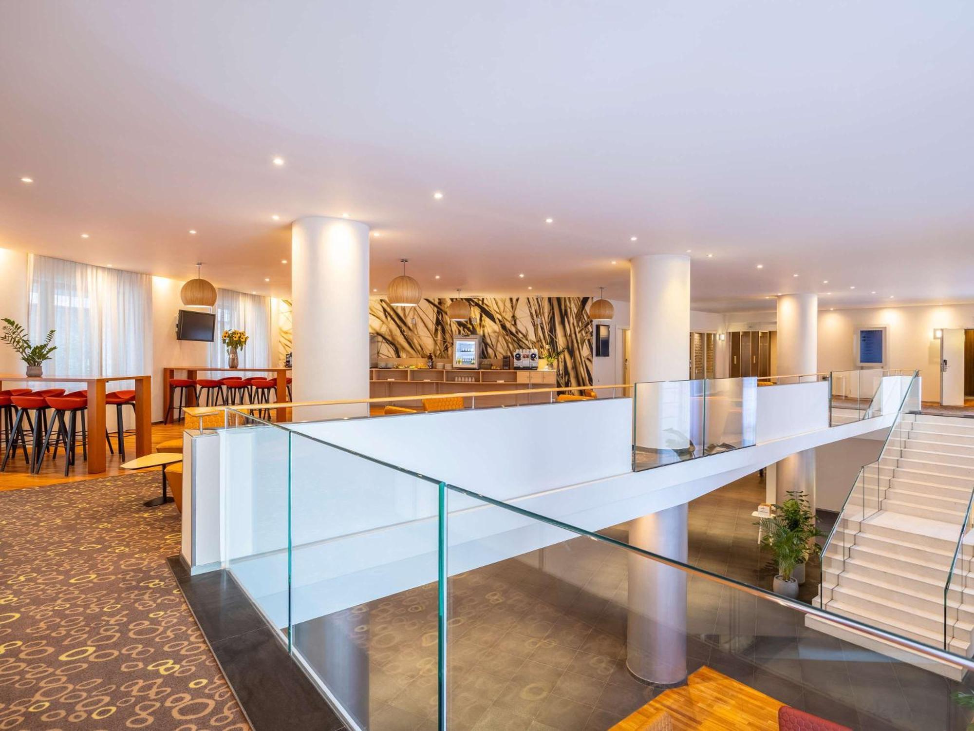 Novotel Centre Hotel 4*