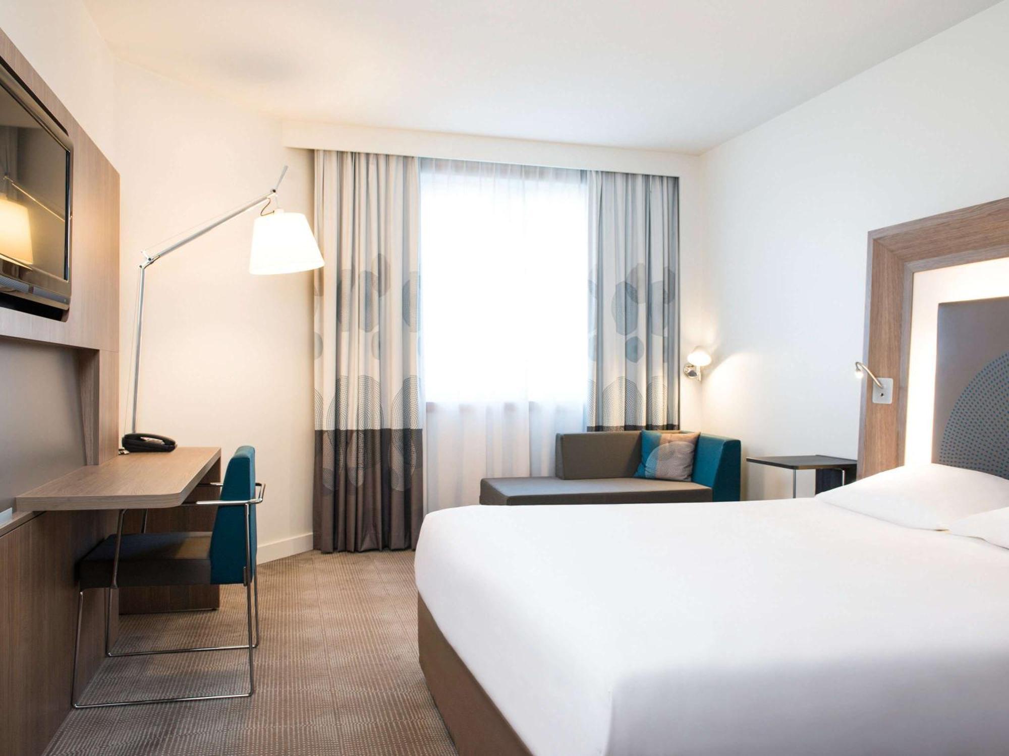Novotel Centre Hotel 4*